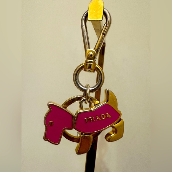 Prada
2017 Scottish Dog Keychain - Picture 1 of 8
